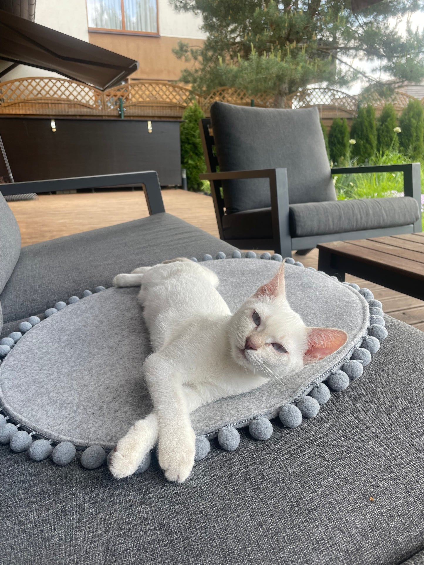 Round Wool Blend Pet Bed